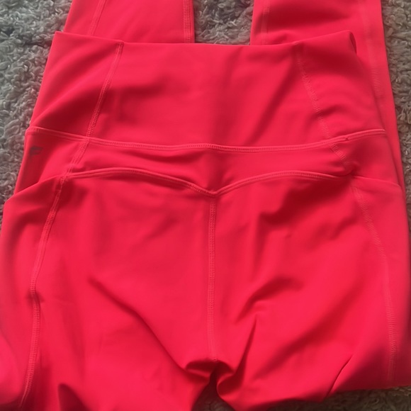NWOT - Fabletics PureLux 7/8 High Waisted Leggings - hot pink - size S - Picture 5 of 6